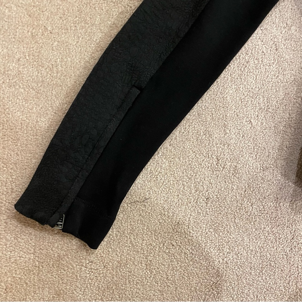 BCBG Textured Zipper Detail Blazer/Coat/Jacket, Black, Size S, NWOT - Picture 3 of 7
